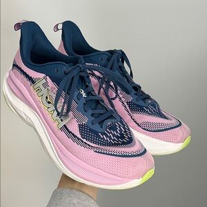 Worn once Hoka SkyFlow running shoes athletic sneakers midnight pink twilight 10